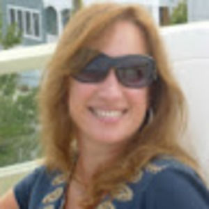 Meet your Posher, Cynthia